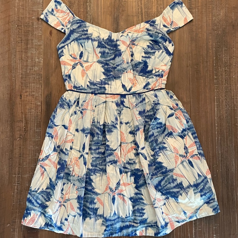 ⭐️ 5️⃣ for $25 ⭐️ Miss Closet Floral Dress - Size Small